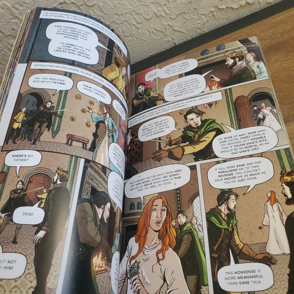 Hamlet Graphic Shakespeare Novel by Punter &‎ Forlini Comic Book Usborne